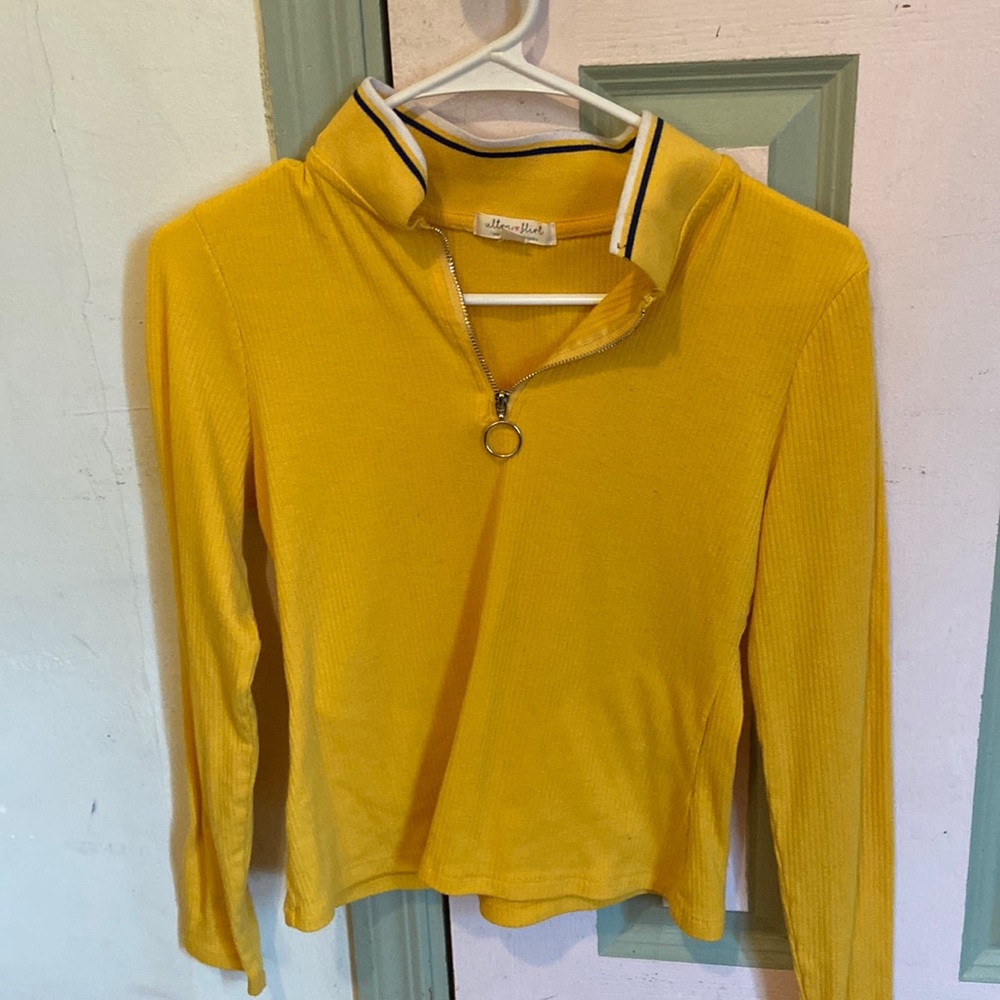 Girls yellow crop top